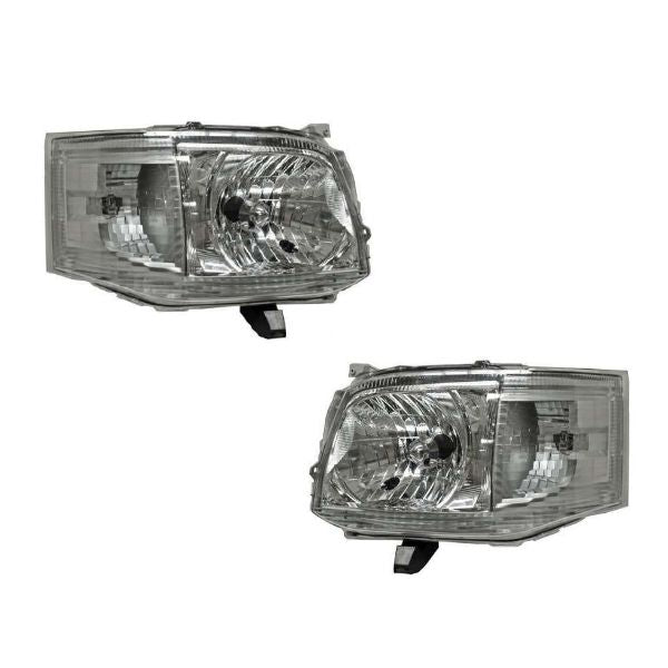 Foco toyota hiace 2011 - 2012 versión japonesa (lh)